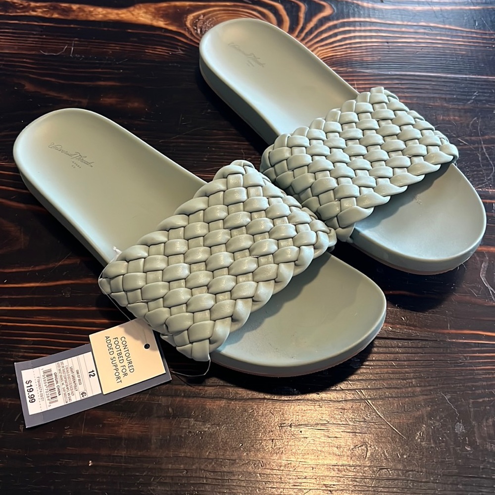 Women’s sandal nwt